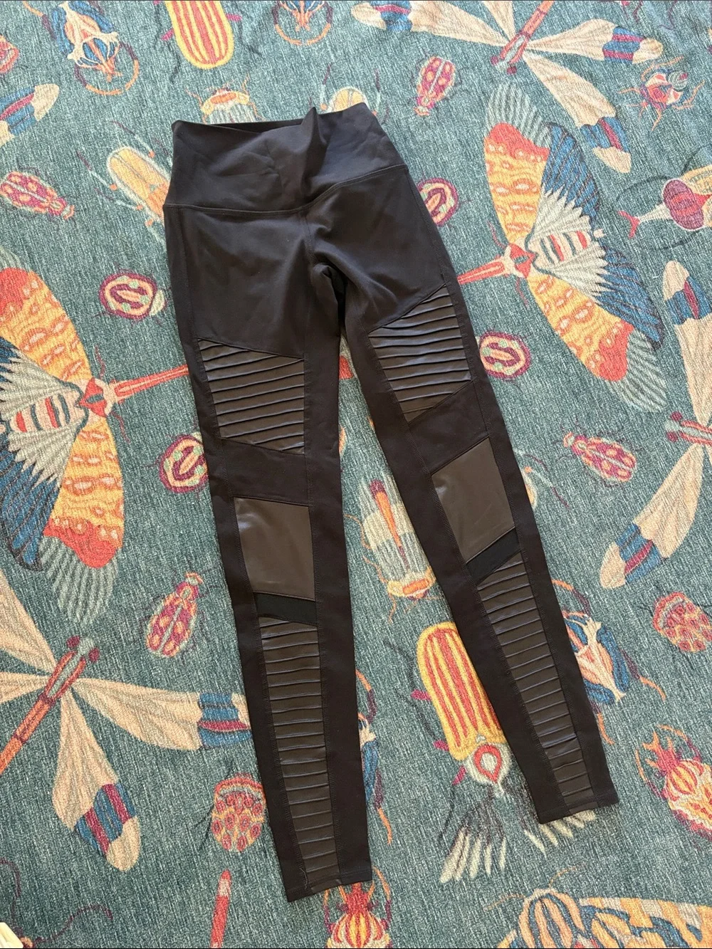 ALO Yoga Black High-Waist Mesh & Ribbed Panel Moto Leggings S